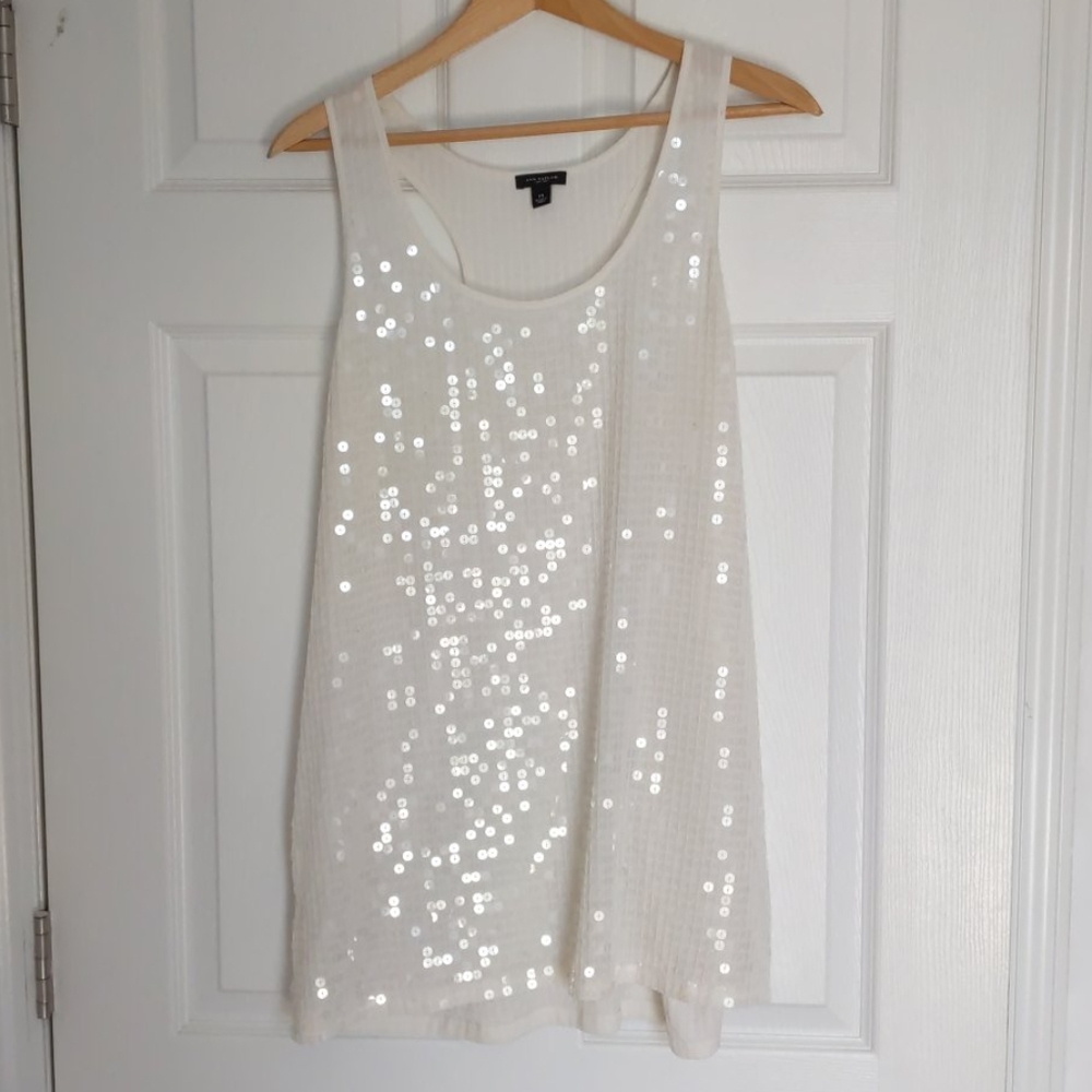 Sequin tank